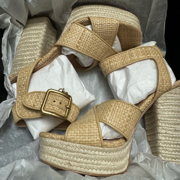 ** NEW** Coach NELLY RAFFIA SANDAL size 7 - Picture 2 of 10